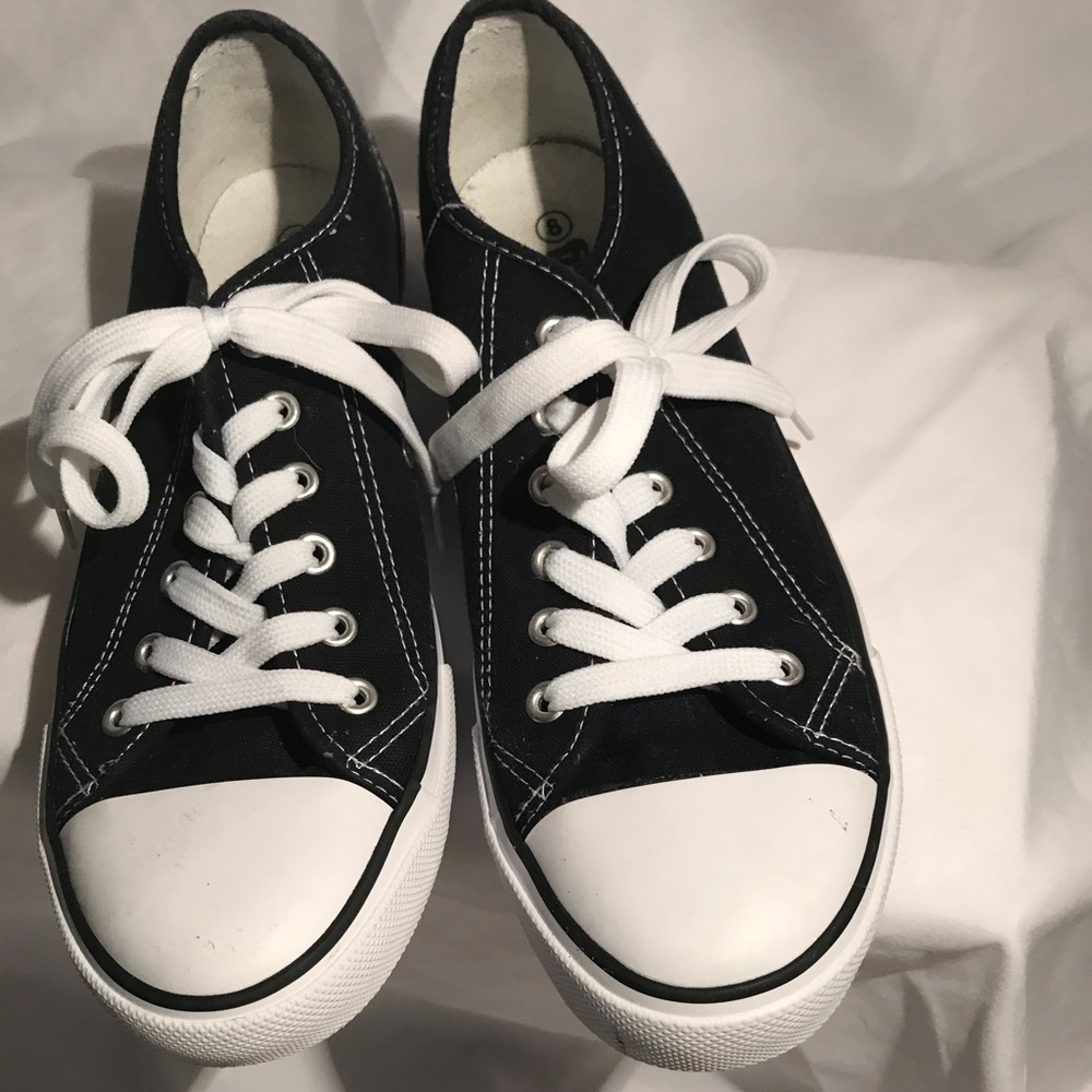 Revolution low top basketball style sneakers